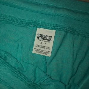 Victoria Secret Pink cropped pants